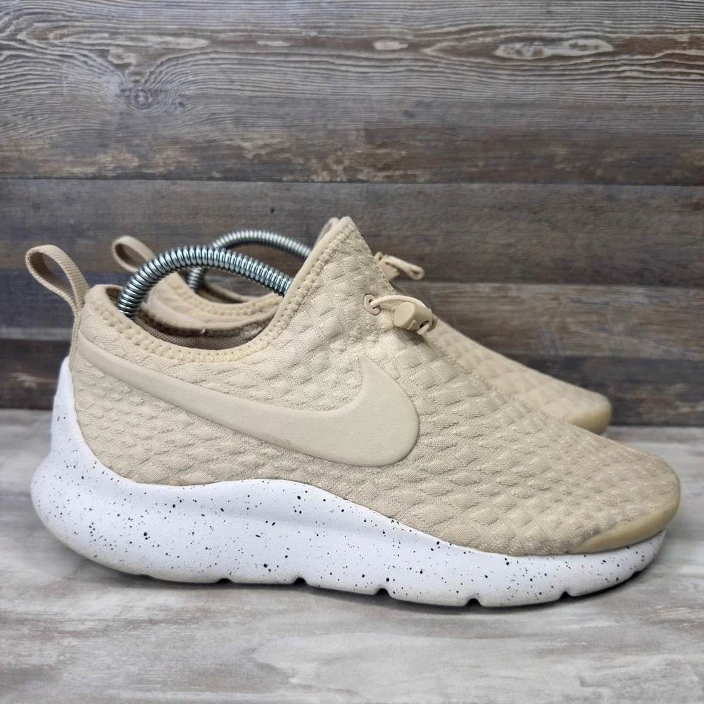Nike Aptare SE Women's Sz 7.5 Oatmeal Beige Quilted Speckled Sneakers 881189-100